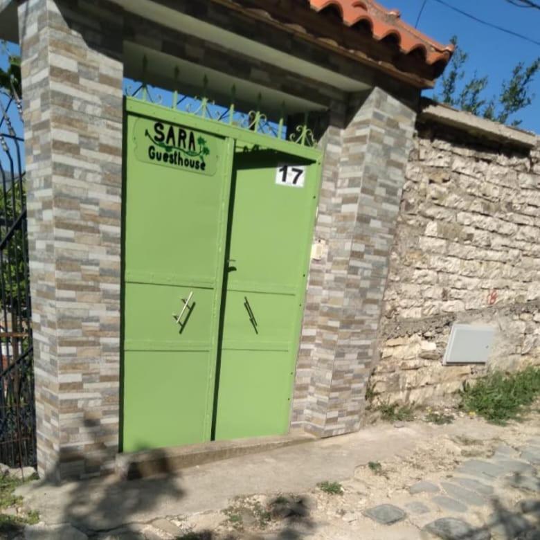 Sara Guesthouse 베라트 외부 사진